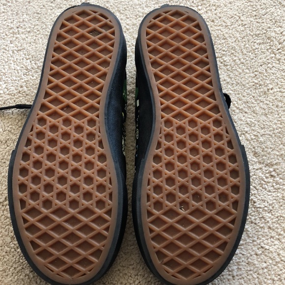 Vans x The Simpsons Bart Glow - size 1.5Y - Picture 7 of 7